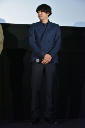 藤井道人監督、『新聞記者』公開記念舞台挨拶に登場