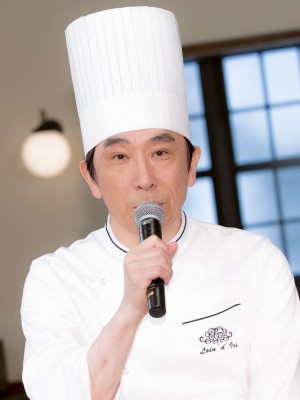 『Heaven？～ご苦楽レストラン～』制作発表記者会見に登場した段田安則