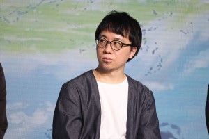 映画『天気の子』製作報告会見に登場した新海誠監督