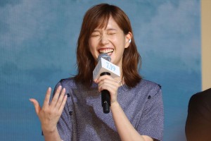 映画『天気の子』製作報告会見に登場した本田翼