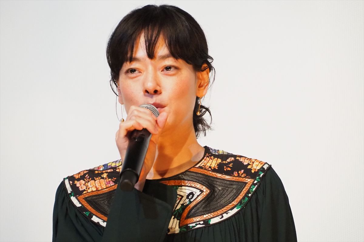 筒井真理子＆市川実日子、共演者の“よこがお”披露で池松壮亮に集中砲火