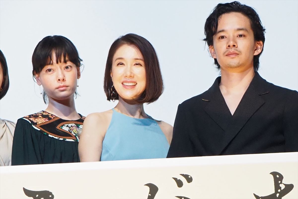筒井真理子＆市川実日子、共演者の“よこがお”披露で池松壮亮に集中砲火