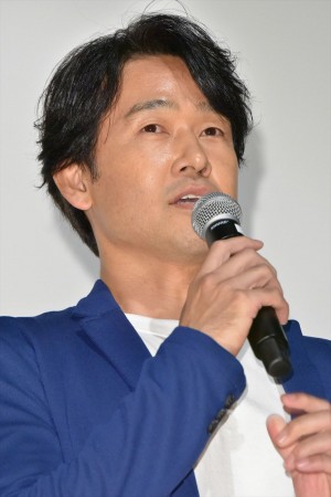 『アンダー・ユア・ベッド』舞台挨拶付き完成披露上映会に登場した安部賢一