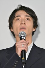 『アンダー・ユア・ベッド』舞台挨拶付き完成披露上映会に登場した三宅亮輔