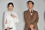（左から）『アンダー・ユア・ベッド』舞台挨拶付き完成披露上映会に登場した西川可奈子、高良健吾