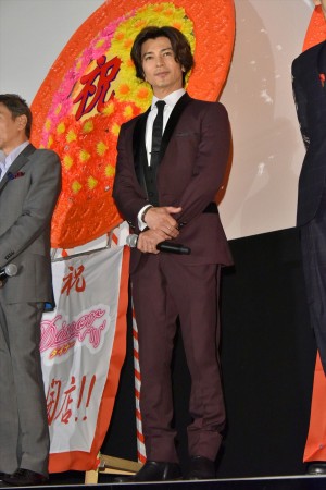 『Ｄｉｎｅｒ　ダイナー』初日舞台挨拶に登場した武田真治