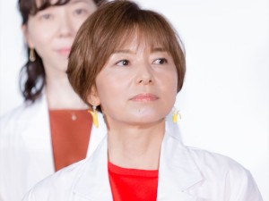 山口智子、ドラマ『監察医 朝顔』舞台挨拶に登場
