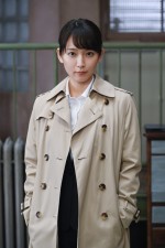 金曜ナイトドラマ『時効警察はじめました』に出演する吉岡里帆