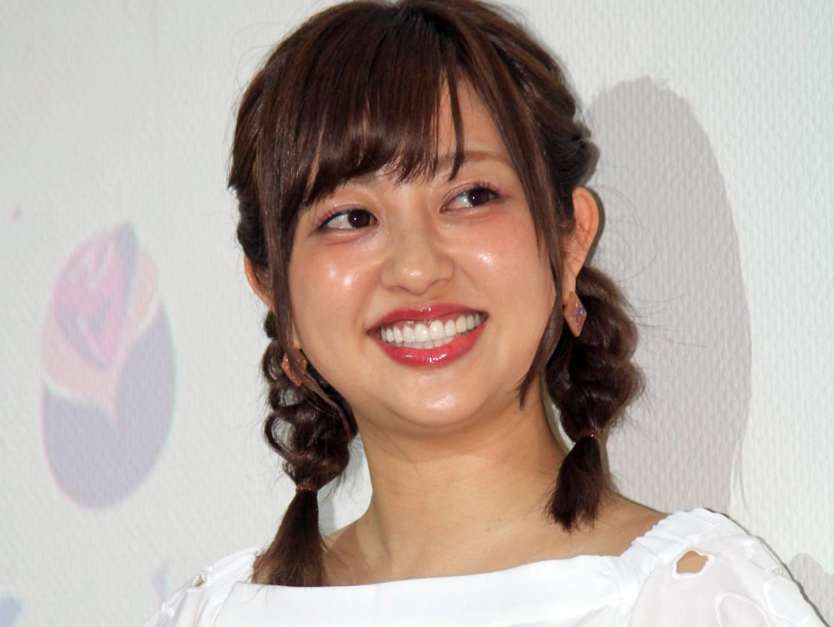 菊地亜美、“パパと娘のラブラブタイム”をパシャリ　家族3人ショットに反響