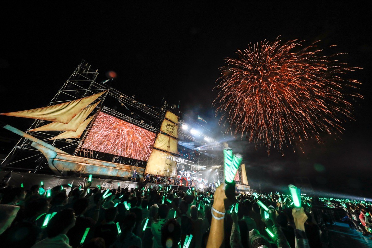 欅坂46「欅共和国」 “びしょ濡れ”で1万6000人魅了　原田葵の復帰も