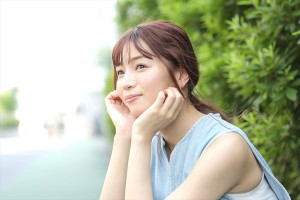 ドラマ『ランウェイ 24』に出演する傳谷英里香にインタビュー