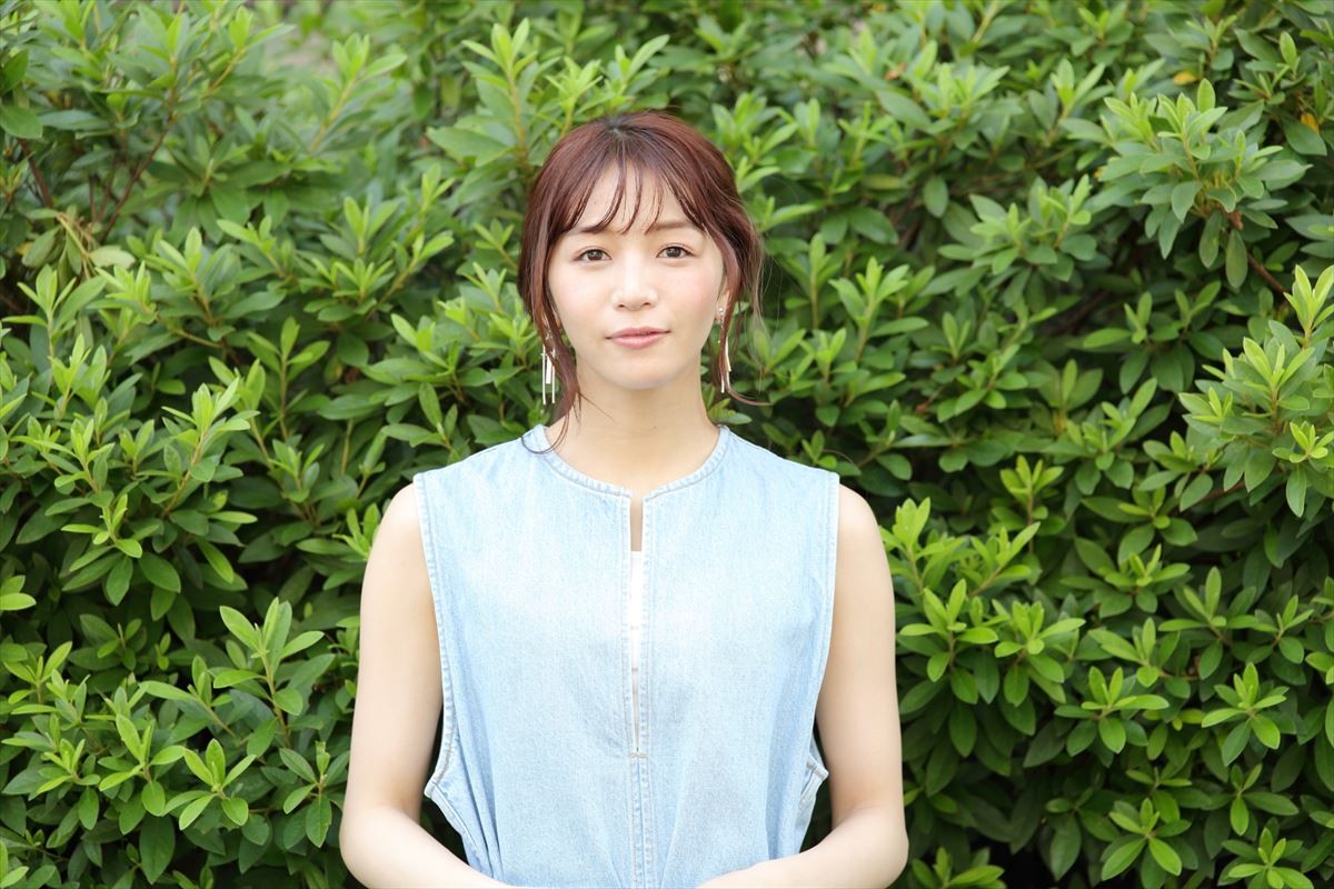 傳谷英里香、「もっとお芝居を磨いていきたい」 連ドラ初出演で天真爛漫なCAに！