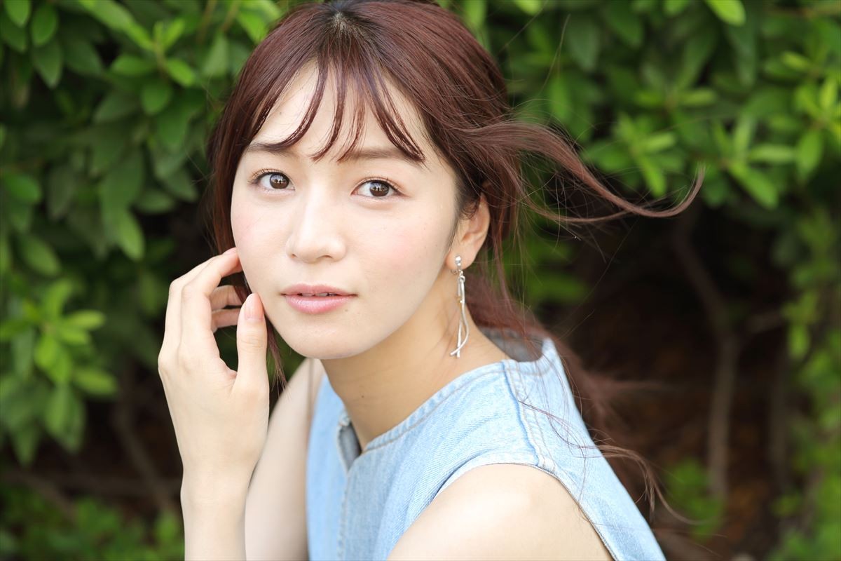 傳谷英里香、「もっとお芝居を磨いていきたい」 連ドラ初出演で天真爛漫なCAに！