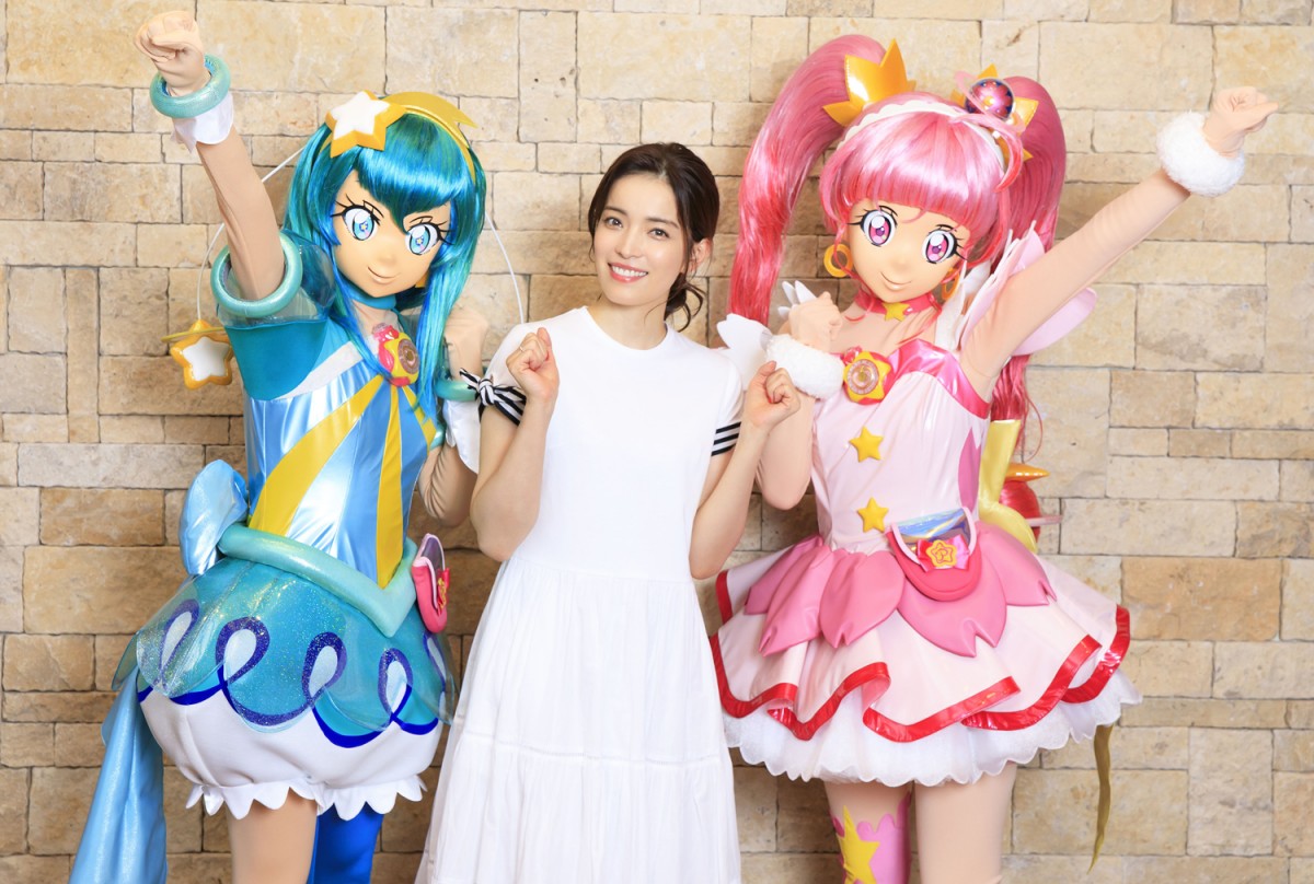 『映画スター☆トゥインクルプリキュア　星のうたに想いをこめて』主題歌とゲスト声優を担当する知念里奈