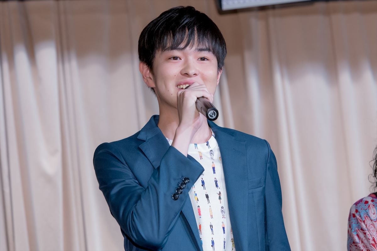 望月歩、初主演映画舞台挨拶で監督の無茶ぶりを冷静にスルー