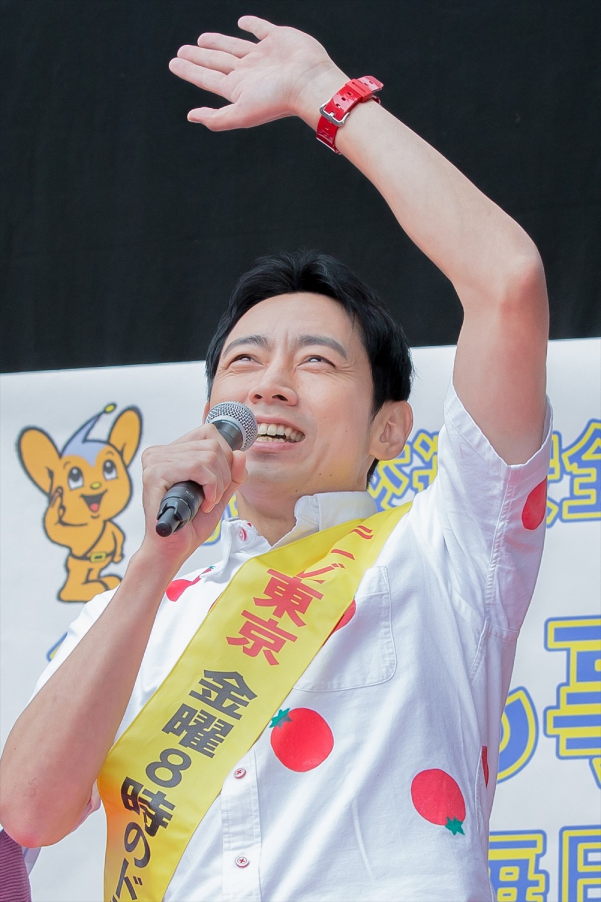 小泉孝太郎、駅前で演説風トーク　「進次郎ではありませんよ」