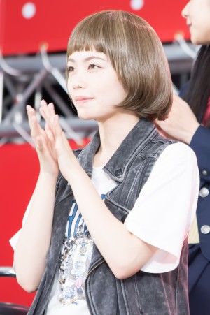 土曜ナイトドラマ『べしゃり暮らし』記者会見に登場した小芝風花