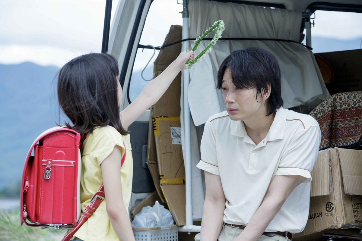 綾野剛×杉咲花×佐藤浩市、壮絶なドラマを予感させる『楽園』場面写真解禁