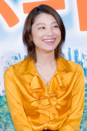 ドラマBiz『リーガル・ハート ～いのちの再建弁護士～』記者会見に登場した小池栄子