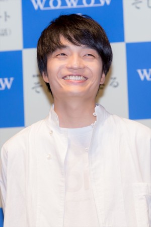 WOWOW『連続ドラマW そして、生きる』完成披露試写会・舞台挨拶に登場した岡山天音