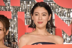 『ダンスウィズミー』ジャパンプレミアに登場した三吉彩花