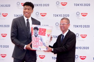 日清食品ホールディングス＆八村塁選手 グローバルスポンサーシップ契約記者発表会にて