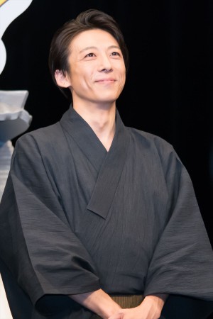 映画『引っ越し大名！』完成披露試写会に登場した高橋一生