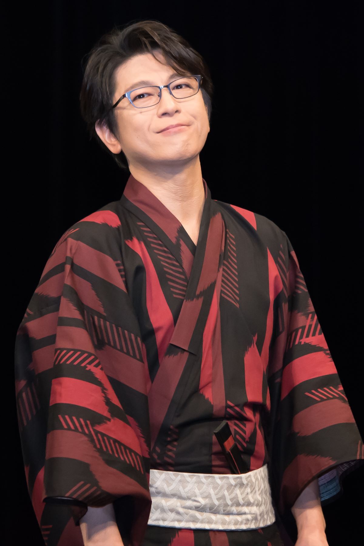 星野源、高畑充希の投げた饅頭が両目にヒット「饅頭って痛いんですね」