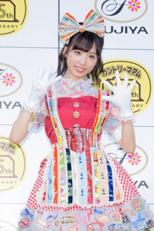 「カントリーマアム35周年誕生祭」に登場した小栗有以