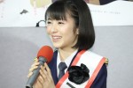 ドラマ『ピュア！ ～一日アイドル署長の事件簿～』記者会見に登場した浜辺美波