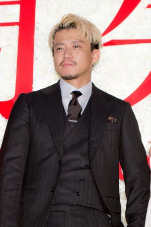 『人間失格 太宰治と3人の女たち』ジャパンプレミアに登場した小栗旬