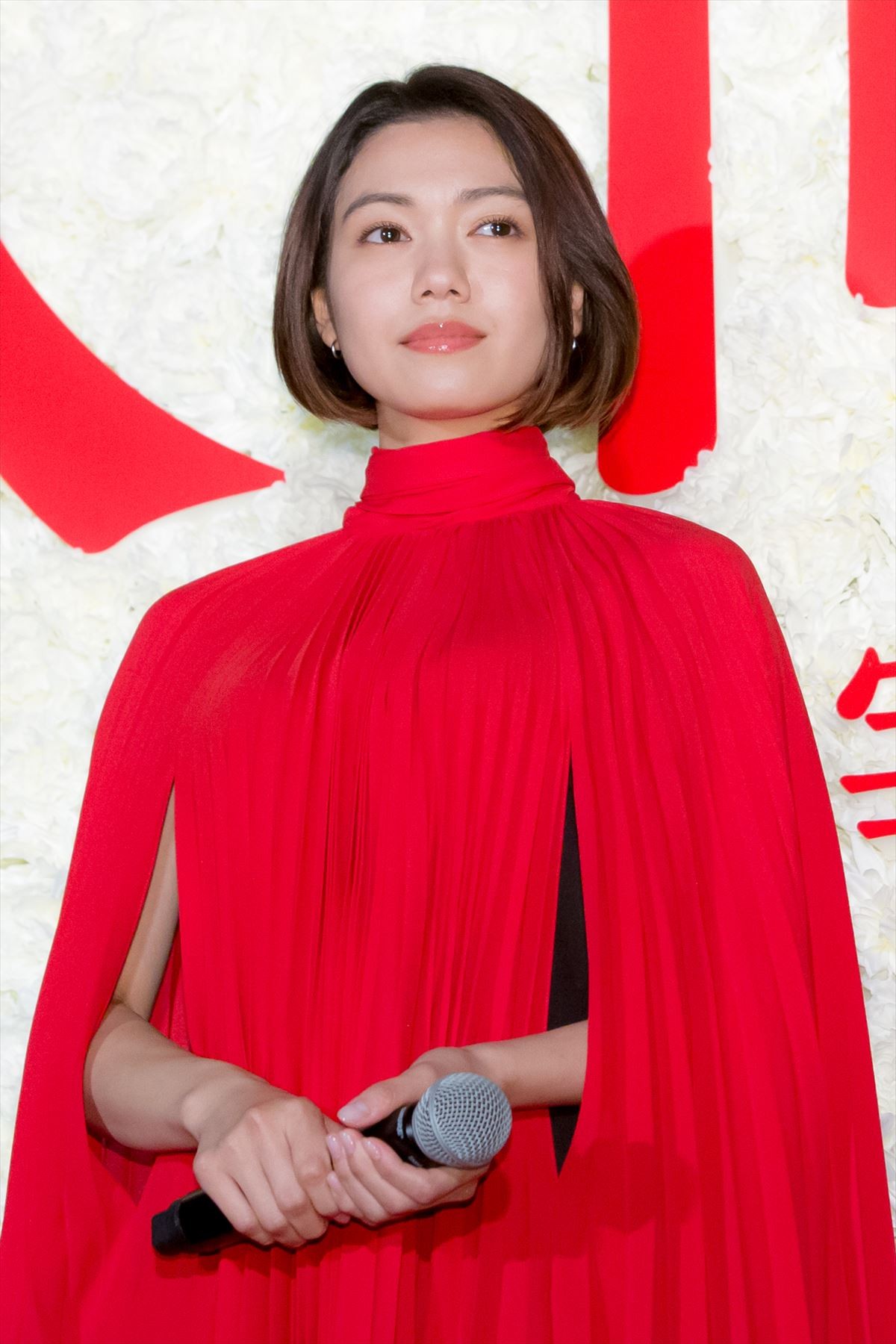小栗旬、スキャンダラスな太宰治を演じ「嫌いにならないでください」