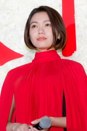 『人間失格 太宰治と3人の女たち』ジャパンプレミアに登場した二階堂ふみ