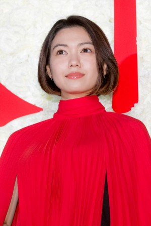 『人間失格 太宰治と3人の女たち』ジャパンプレミアに登場した二階堂ふみ