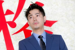 『人間失格 太宰治と3人の女たち』ジャパンプレミアに登場した成田凌