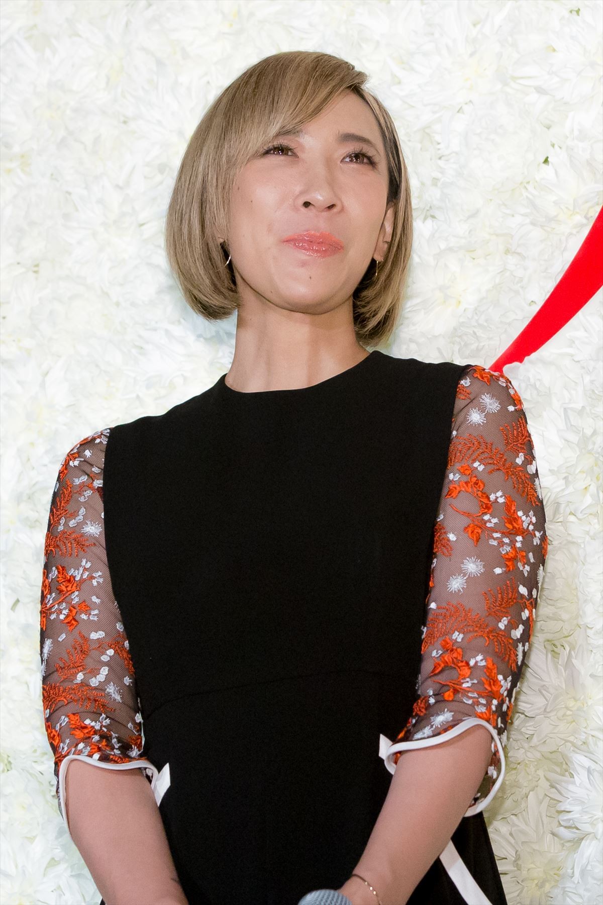 小栗旬、スキャンダラスな太宰治を演じ「嫌いにならないでください」