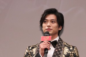 映画『二ノ国』ジャパンプレミアに登場した新田真剣佑