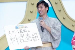 『超☆汐留パラダイス！‐2019SUMMER』キックオフイベントに登場した大町怜央アナウンサー