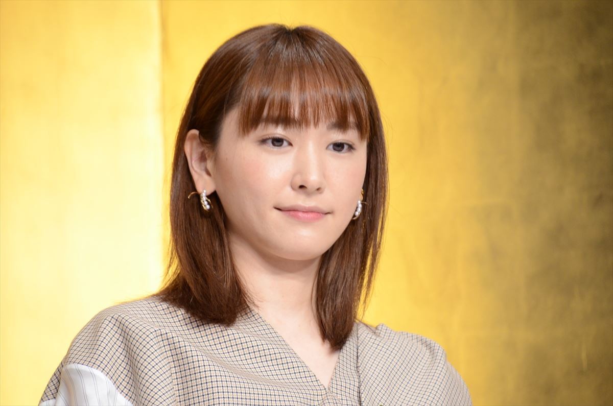 新垣結衣、綾瀬はるか、石原さとみがトップ3！ 「夏旅を一緒に楽しみたい芸能人」TOP10