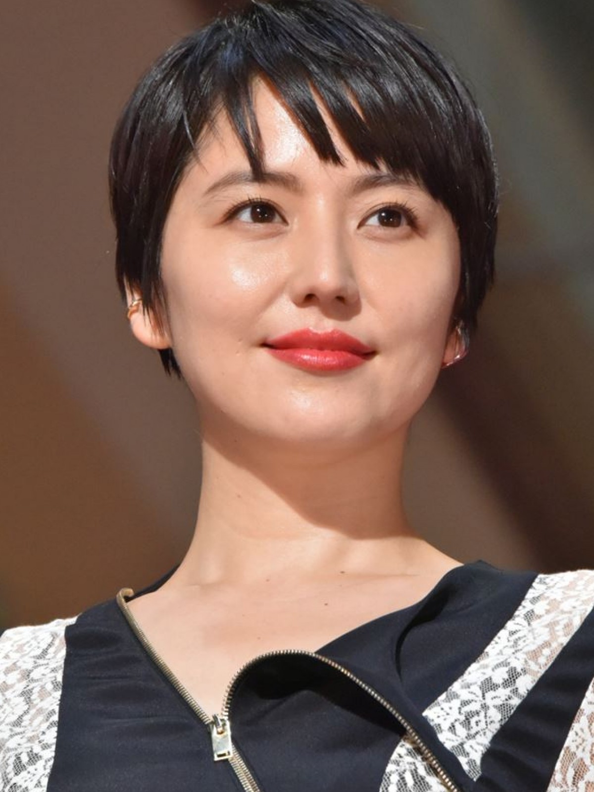 新垣結衣、綾瀬はるか、石原さとみがトップ3！ 「夏旅を一緒に楽しみたい芸能人」TOP10