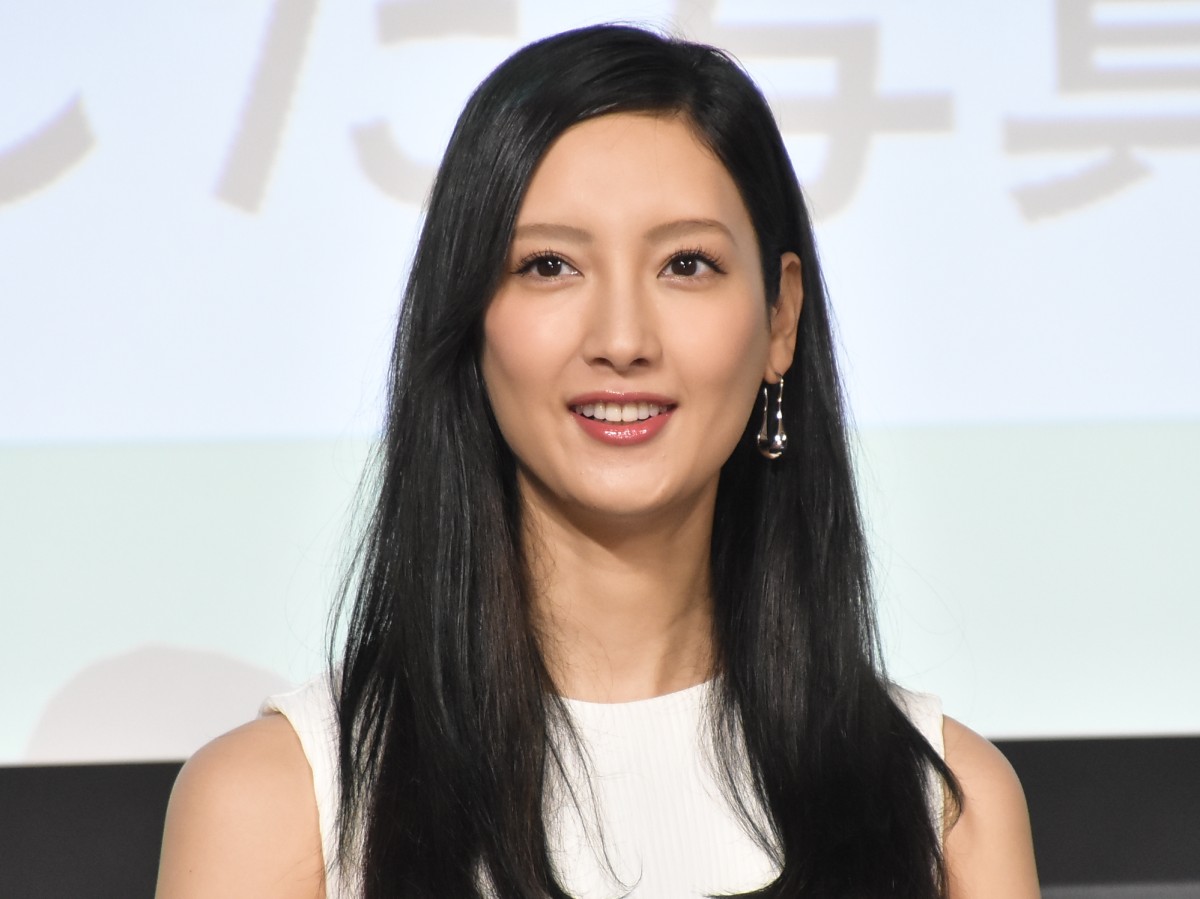 新垣結衣、綾瀬はるか、石原さとみがトップ3！ 「夏旅を一緒に楽しみたい芸能人」TOP10