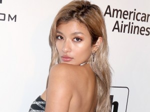 ローラ