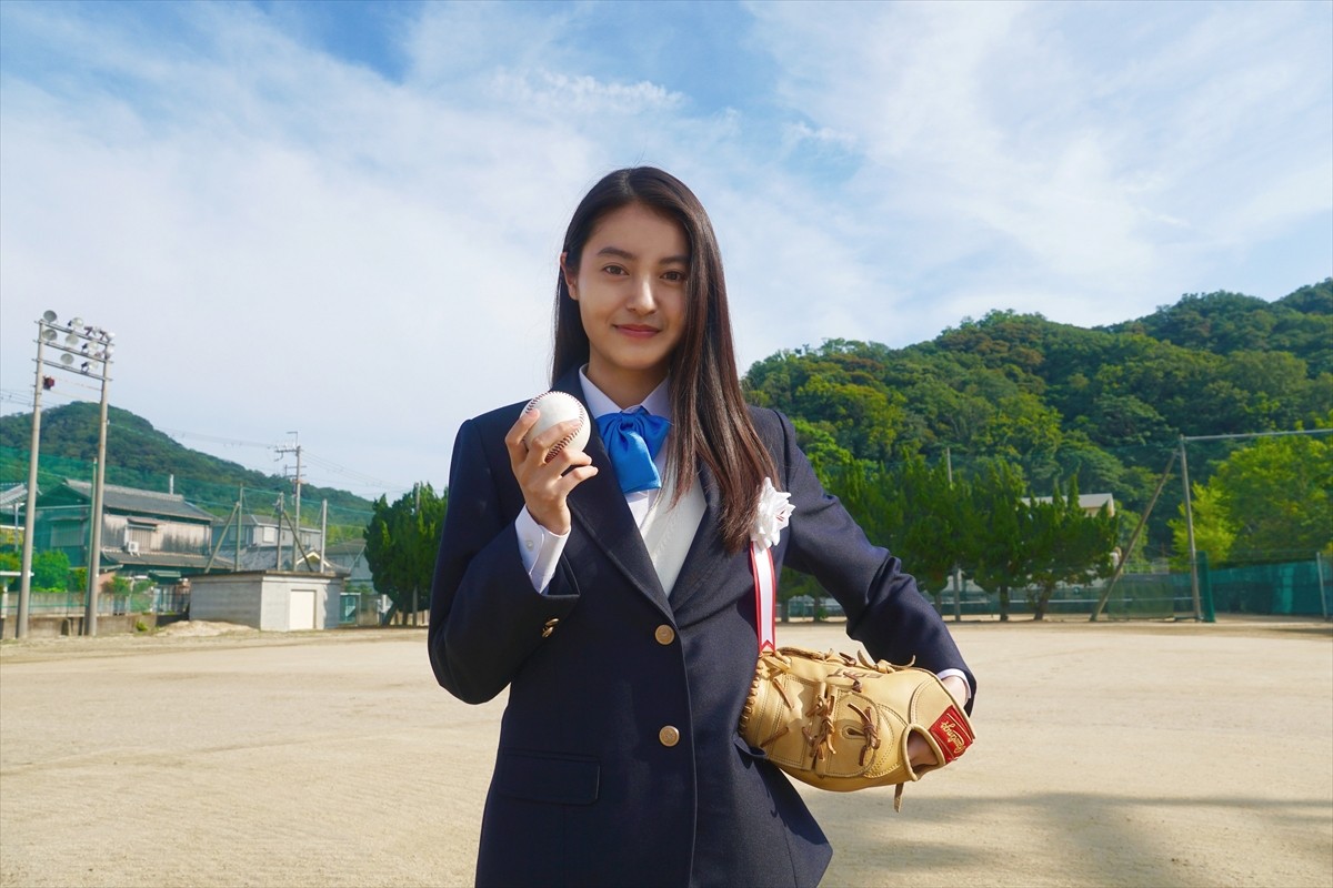 高校野球ショートドラマ『青空ふたたび』に主演する田辺桃子