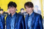 TWENTIETH TRIANGLE TOUR vol.2『カノトイハナサガモノラ』囲み取材に登場した（左から）V6・坂本昌行、長野博