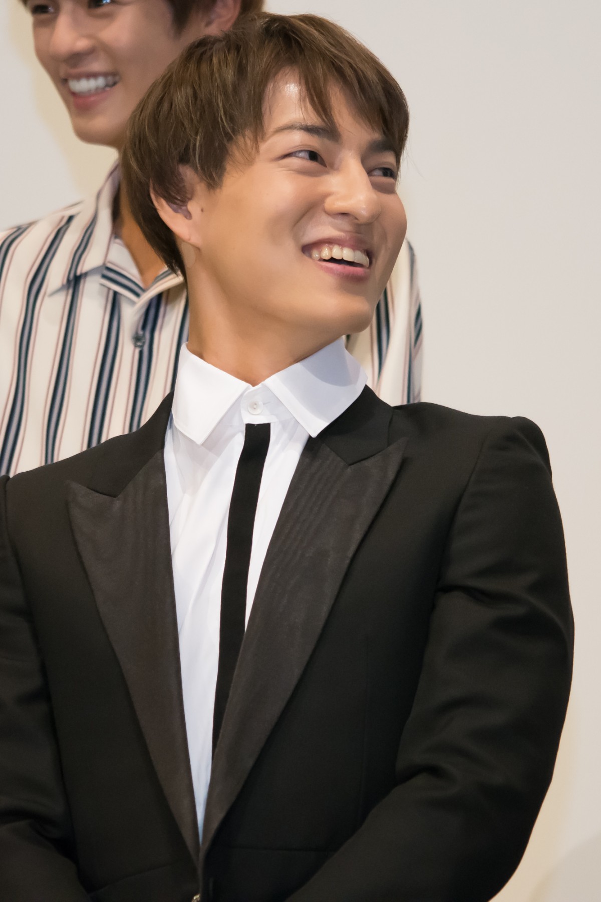  ISSA、仮面ライダー変身ポーズを生披露「また涙してしまいました」