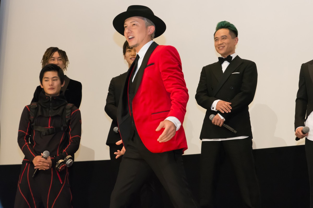  ISSA、仮面ライダー変身ポーズを生披露「また涙してしまいました」