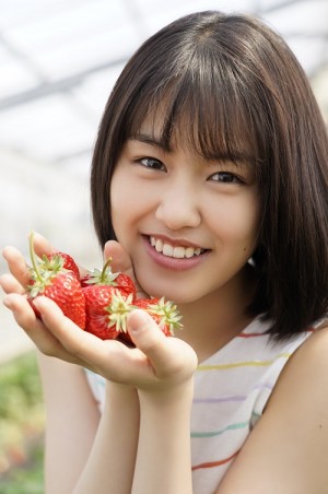 竹内愛紗ファースト写真集『愛紗』