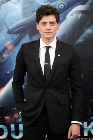 アナイリン・バーナード