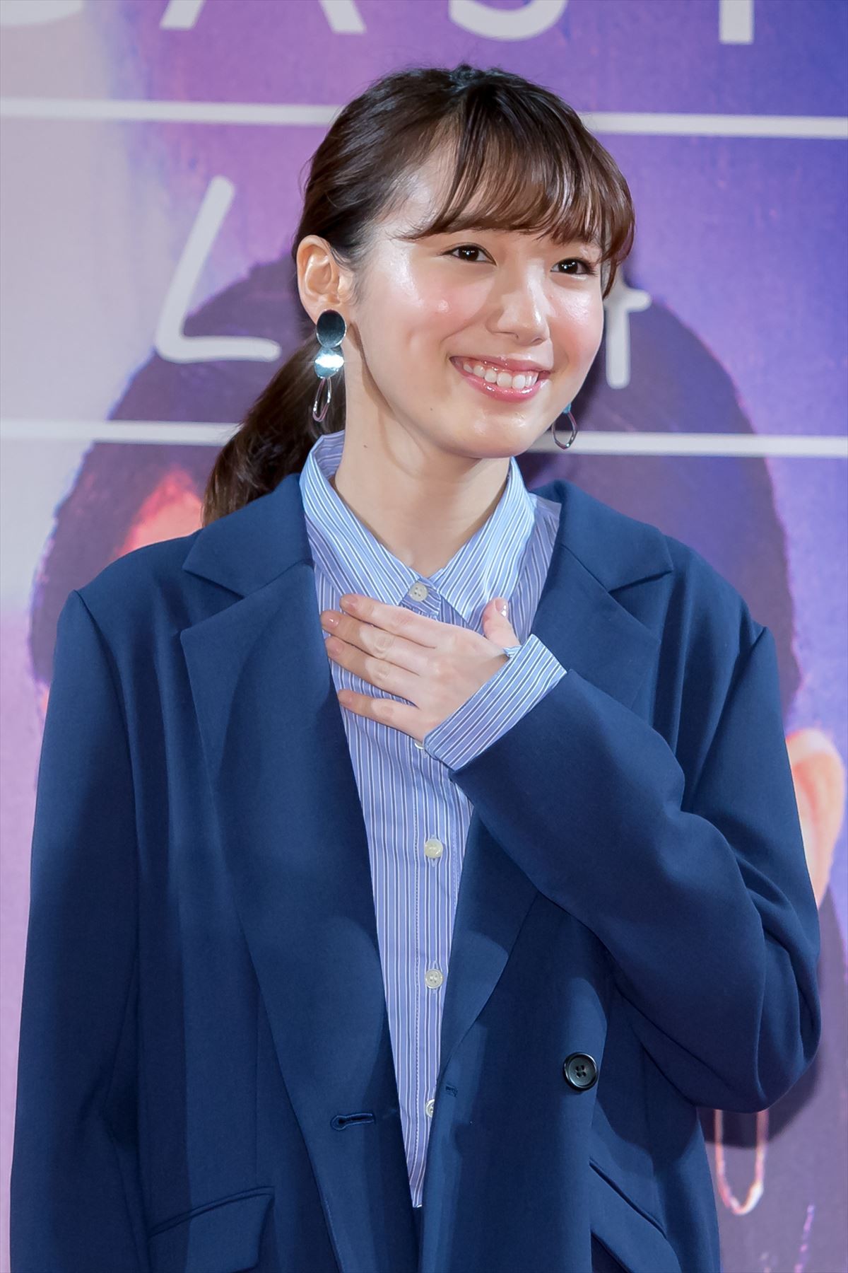 飯豊まりえ、両足捻挫のハプニングを告白　原因はまさかの“正座”