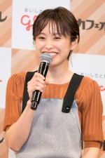 『カフェオーレの日』PRイベントに登場した高橋愛